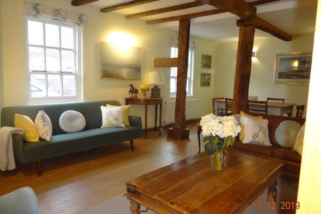 Lovely Old Cottage Stratford-upon-Avon Buitenkant foto